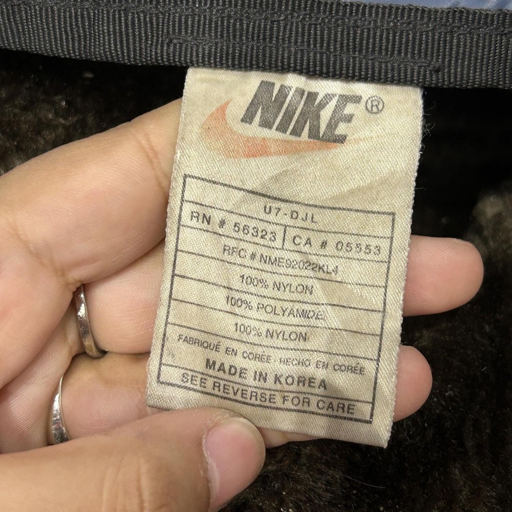 Vintage Nike Blue Black Duffel Bag Soft Case Gym Travel Men Nylon Sports Weekend - Picture 2 of 15